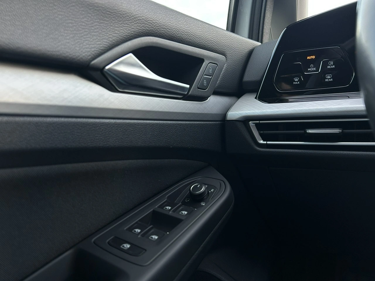 Volkswagen Golf - Zdjęcie 33