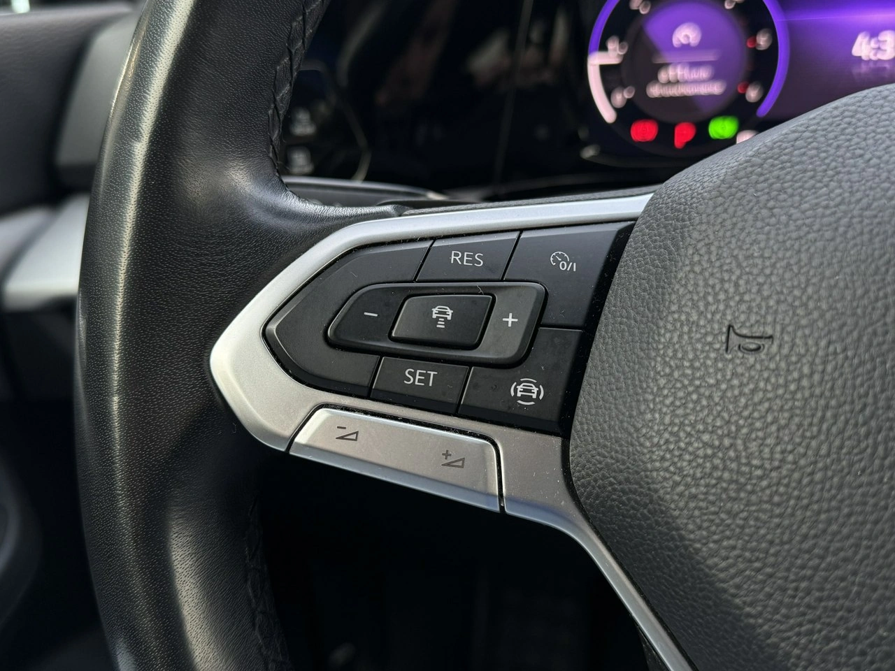 Volkswagen Golf - Zdjęcie 22