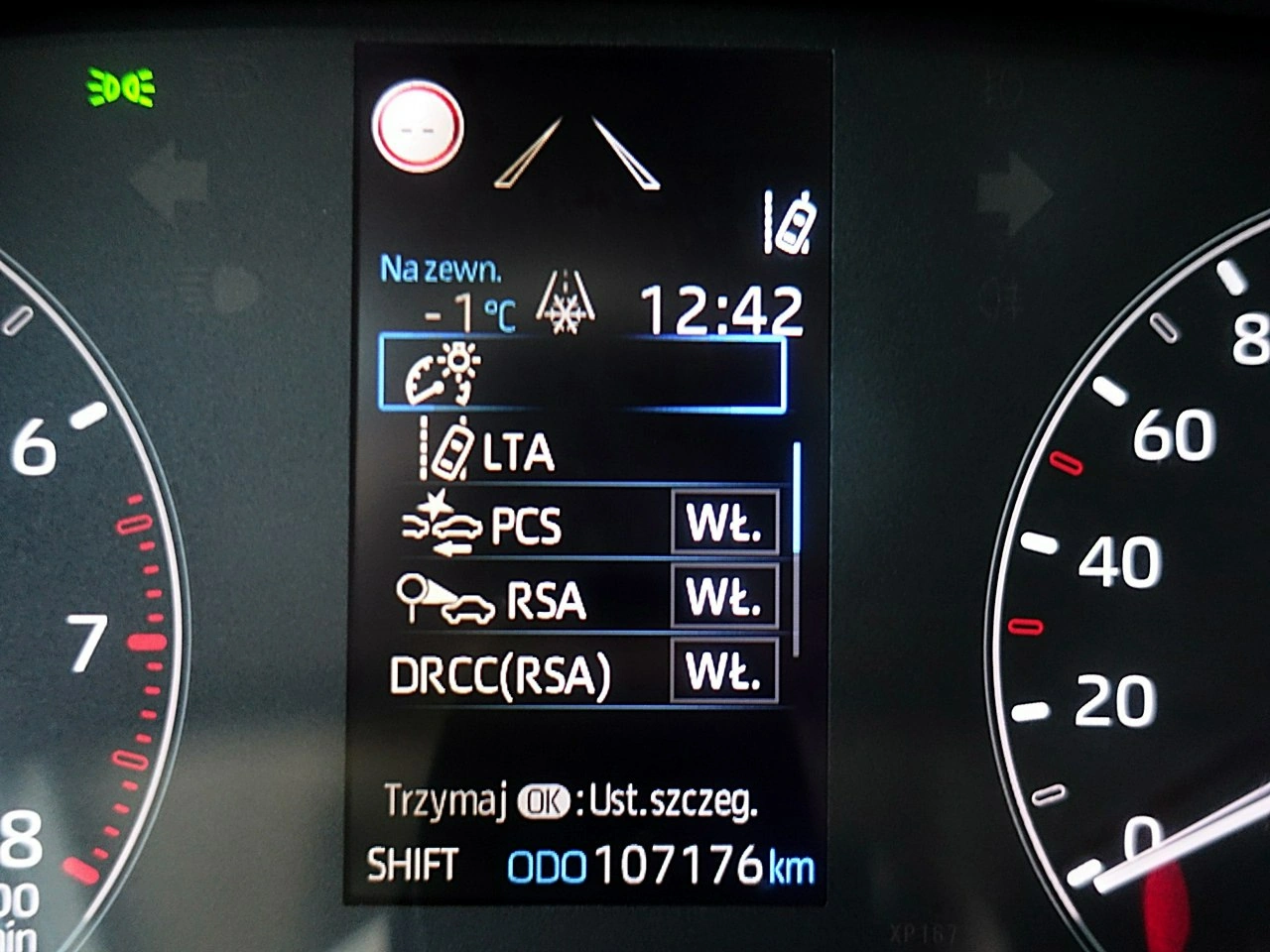 Toyota Yaris - Zdjęcie 25