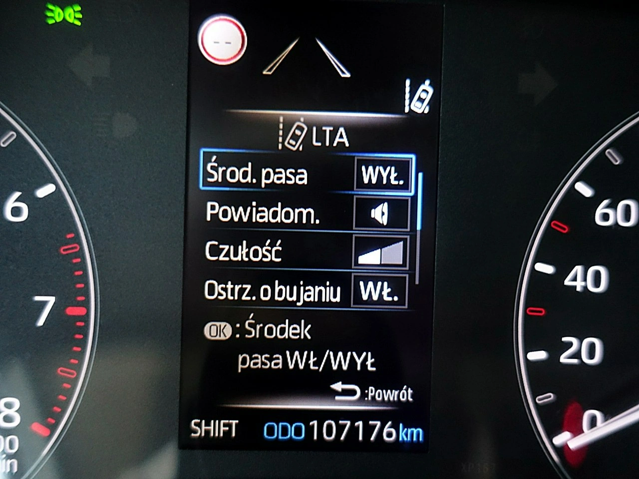 Toyota Yaris - Zdjęcie 24