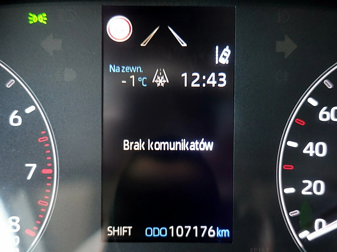 Toyota Yaris - Zdjęcie 38