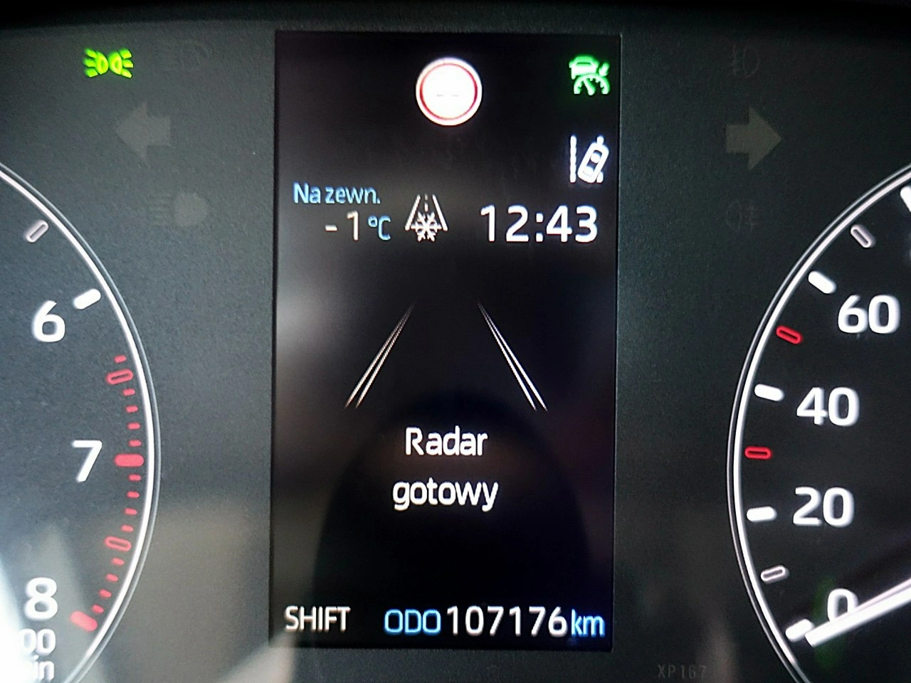 Toyota Yaris - Zdjęcie 39