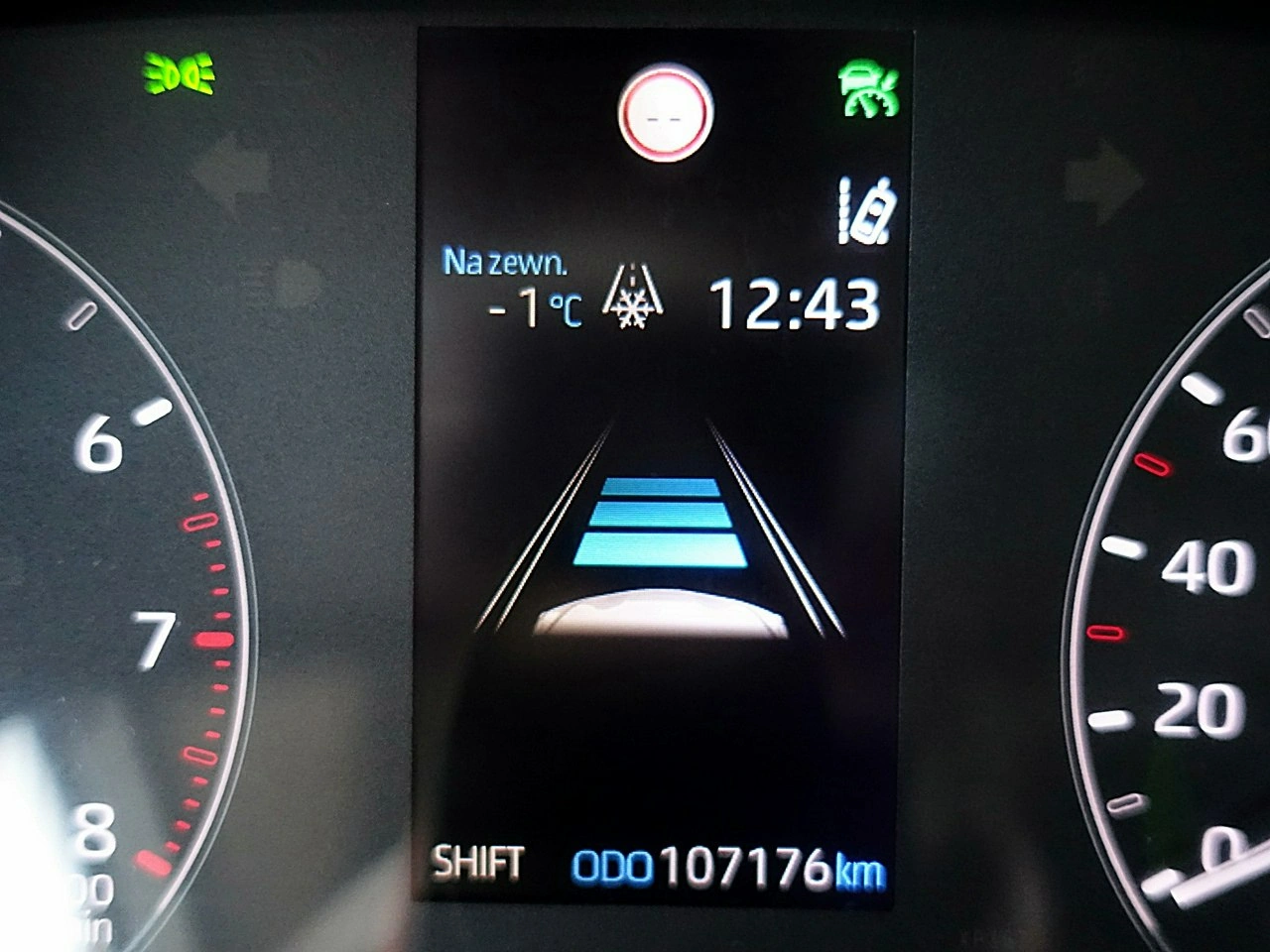 Toyota Yaris - Zdjęcie 20