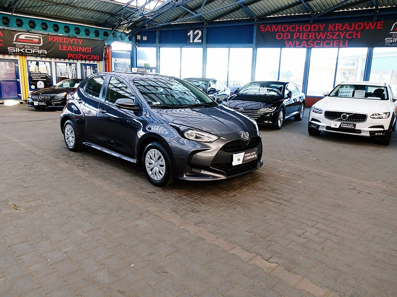 Toyota Yaris - Zdjęcie 4