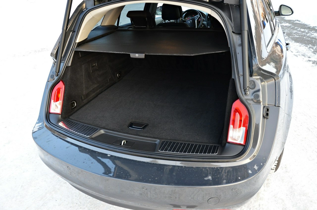 Opel Insignia - Zdjęcie 10