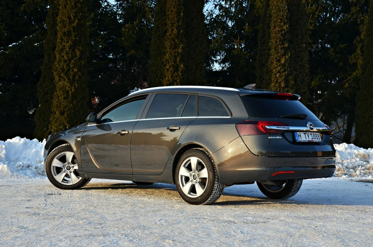 Opel Insignia - Zdjęcie 19