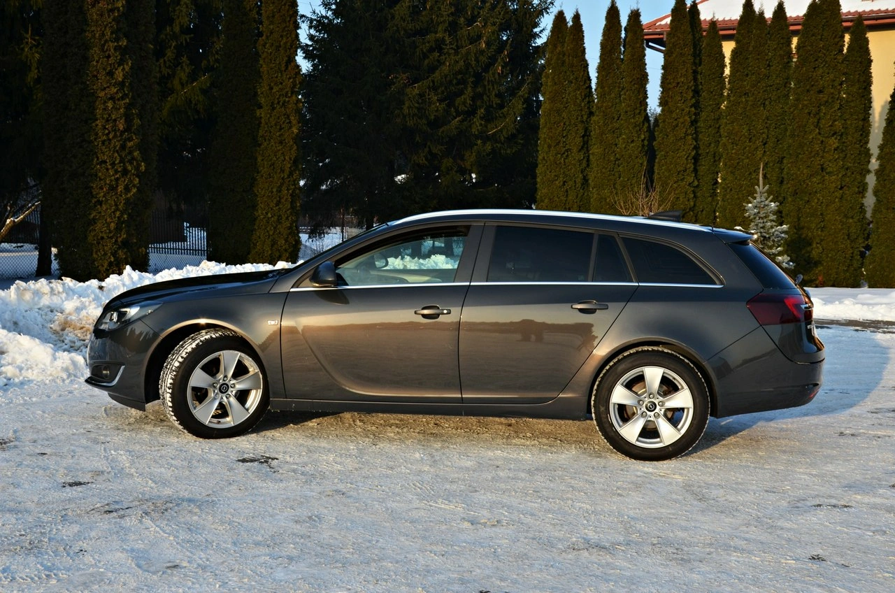 Opel Insignia - Zdjęcie 22