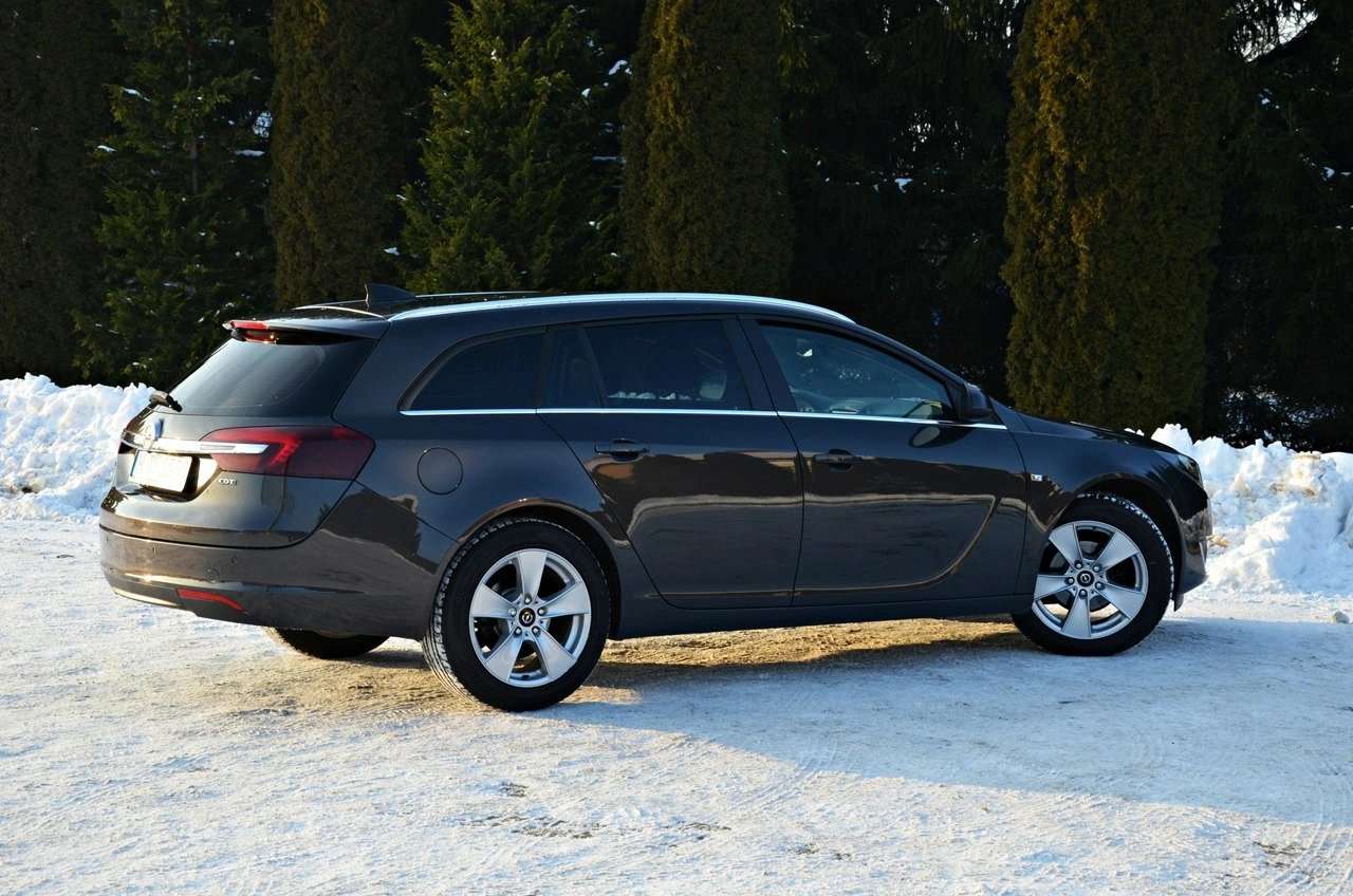 Opel Insignia - Zdjęcie 24