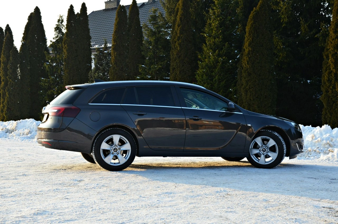 Opel Insignia - Zdjęcie 25