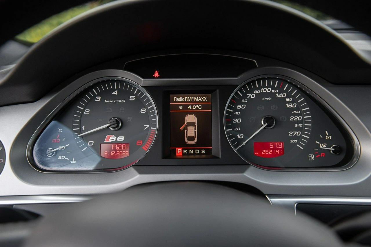 Audi S6 - Zdjęcie 36