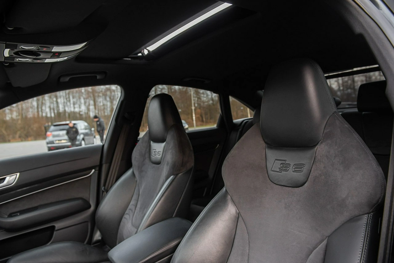 Audi S6 - Zdjęcie 7