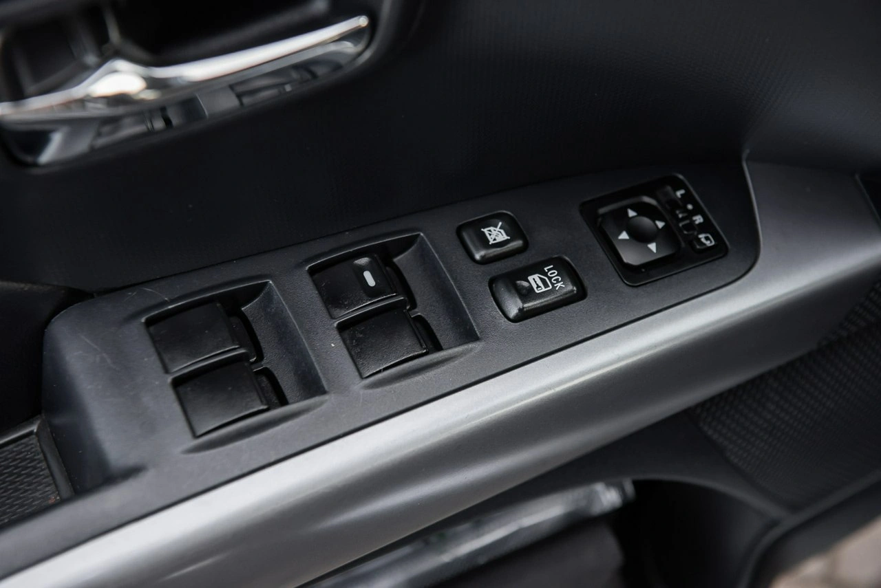 Citroën C-Crosser - Zdjęcie 25