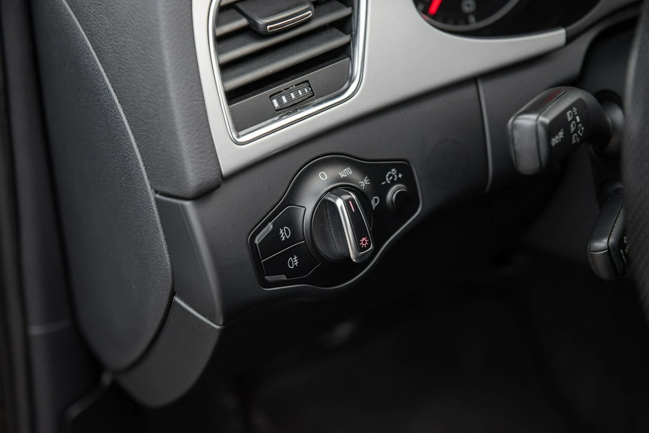 Audi A4 - Zdjęcie 24