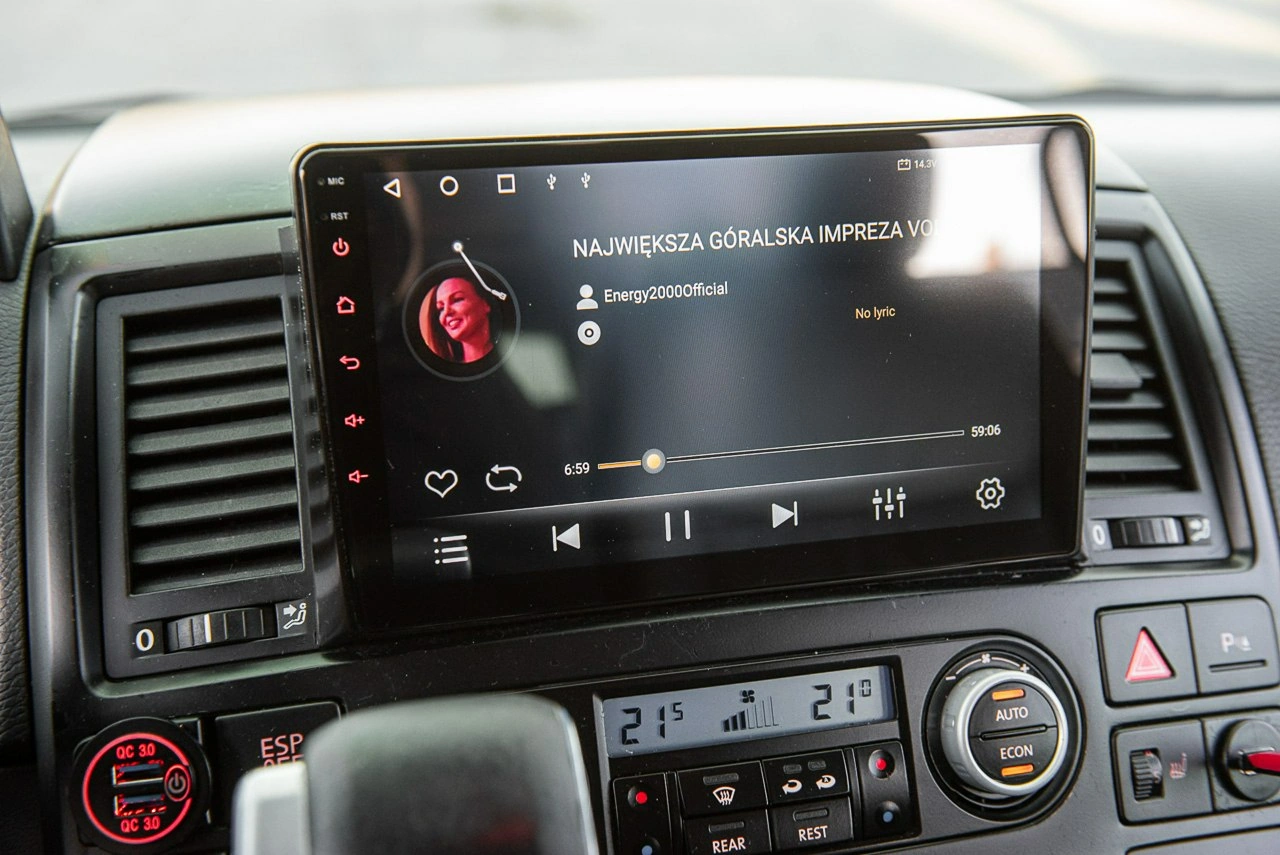 Volkswagen Multivan - Zdjęcie 17