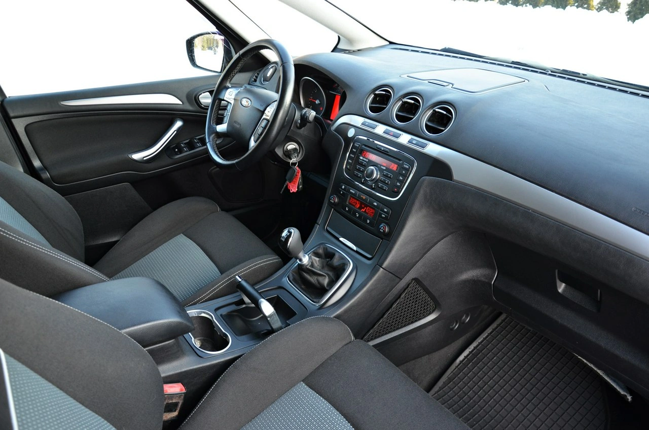 Ford S-Max - Zdjęcie 37