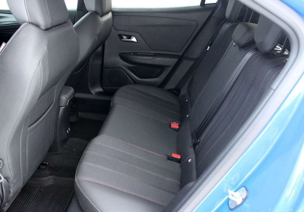 Opel Mokka - Zdjęcie 23