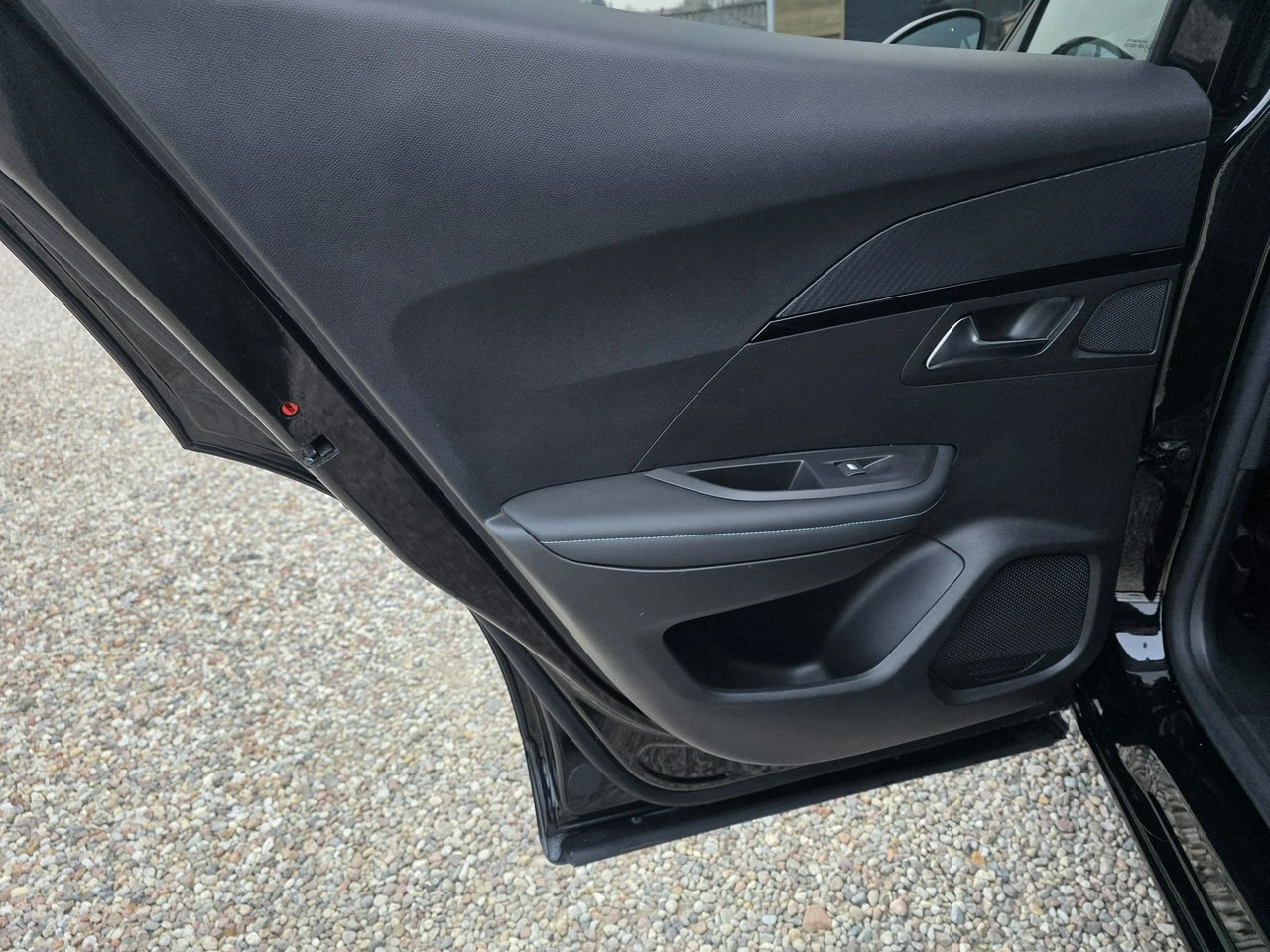 Peugeot 2008 - Zdjęcie 26