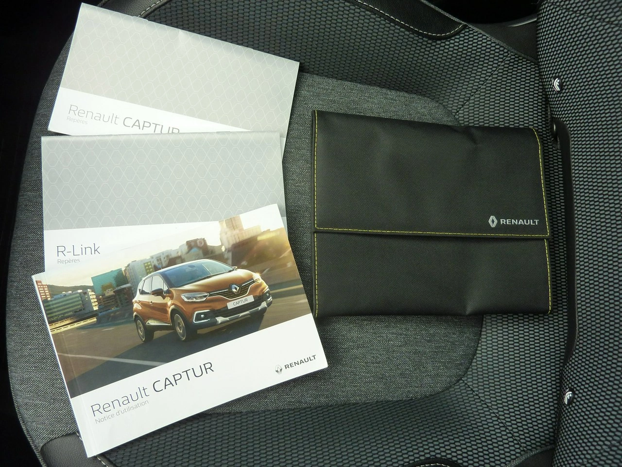 Renault Captur - Zdjęcie 14