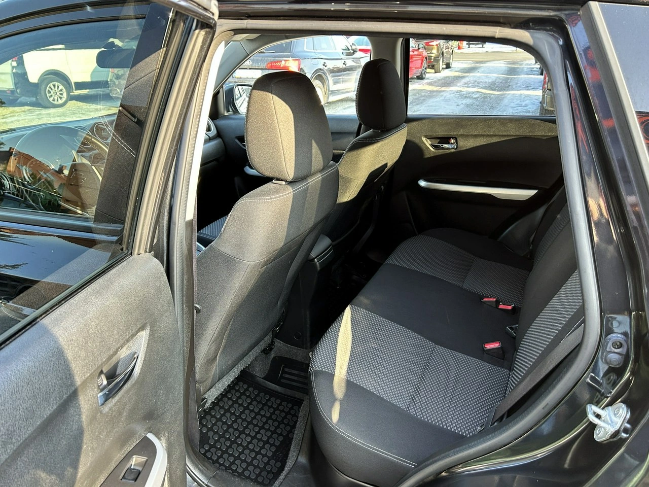 Suzuki Vitara - Zdjęcie 24