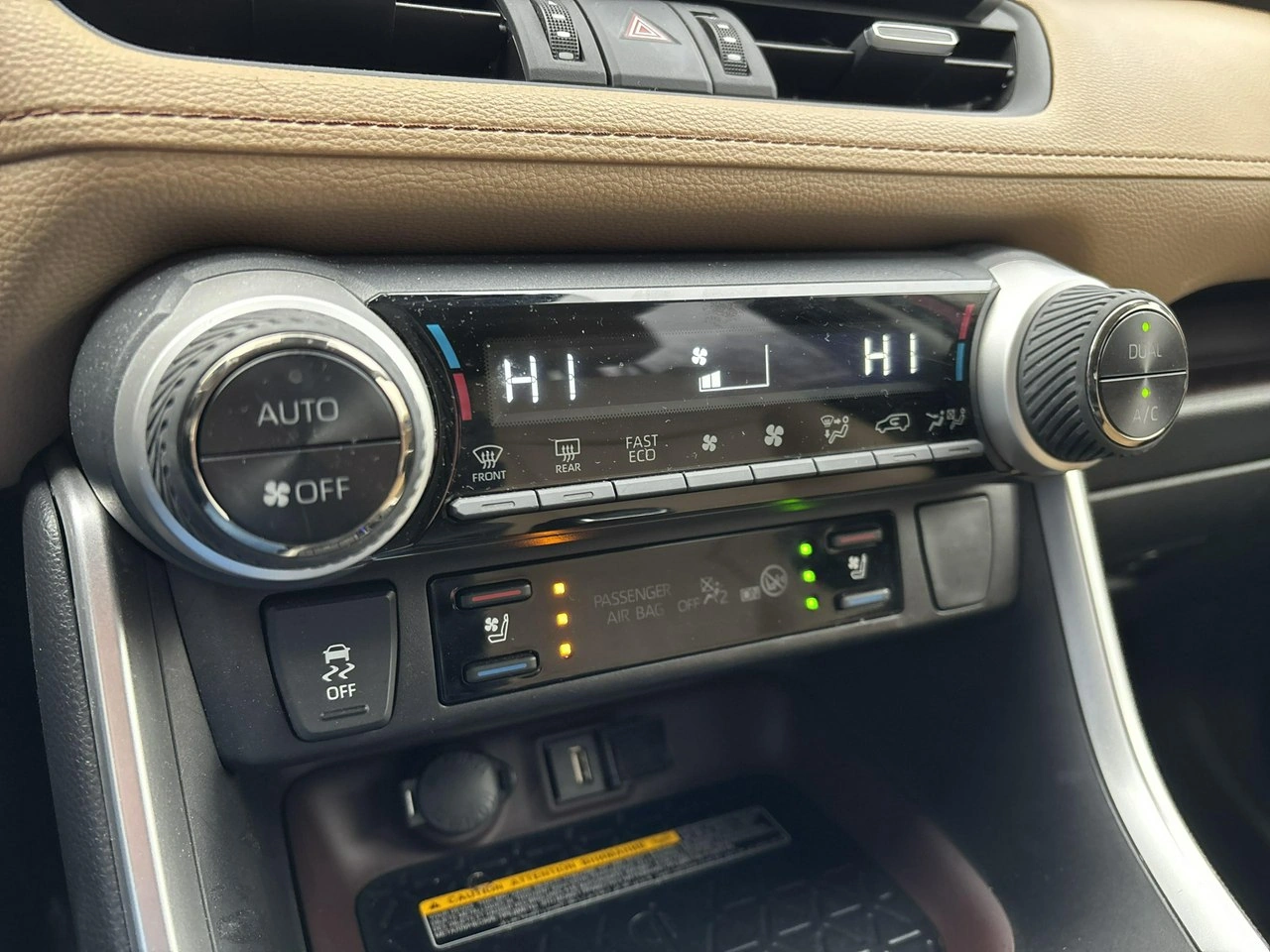 Toyota RAV-4 - Zdjęcie 24