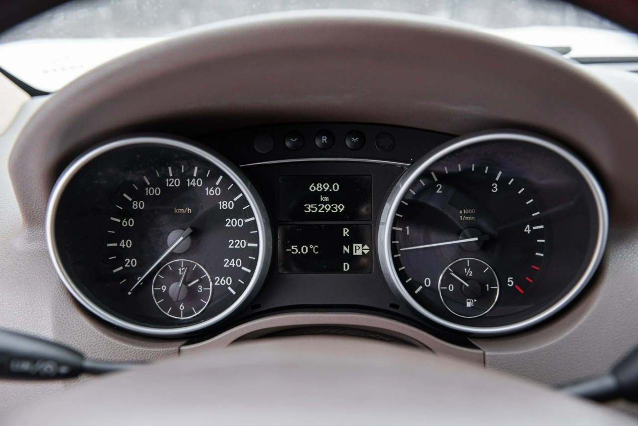 Mercedes ML 320 - Zdjęcie 33