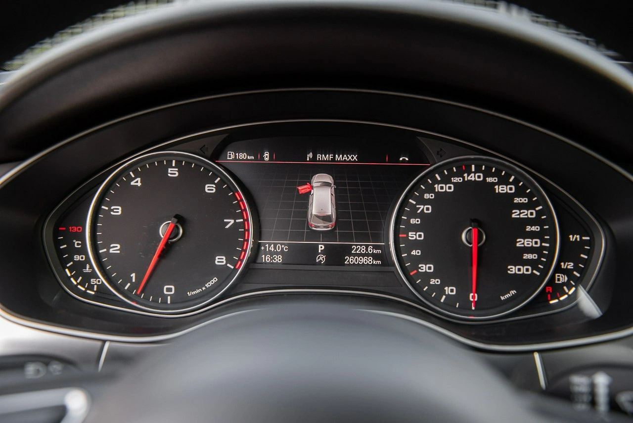 Audi A6 - Zdjęcie 30