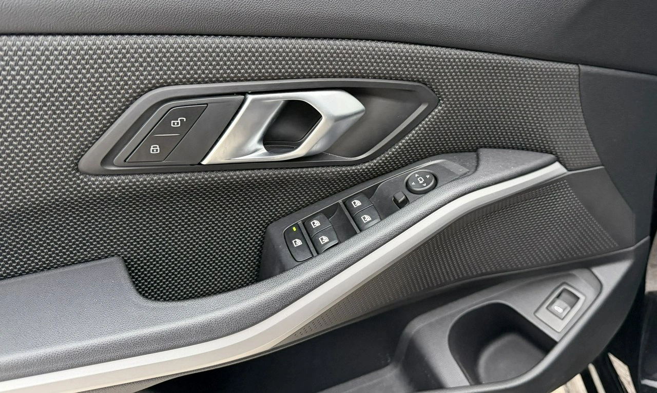 BMW 318 - Zdjęcie 33