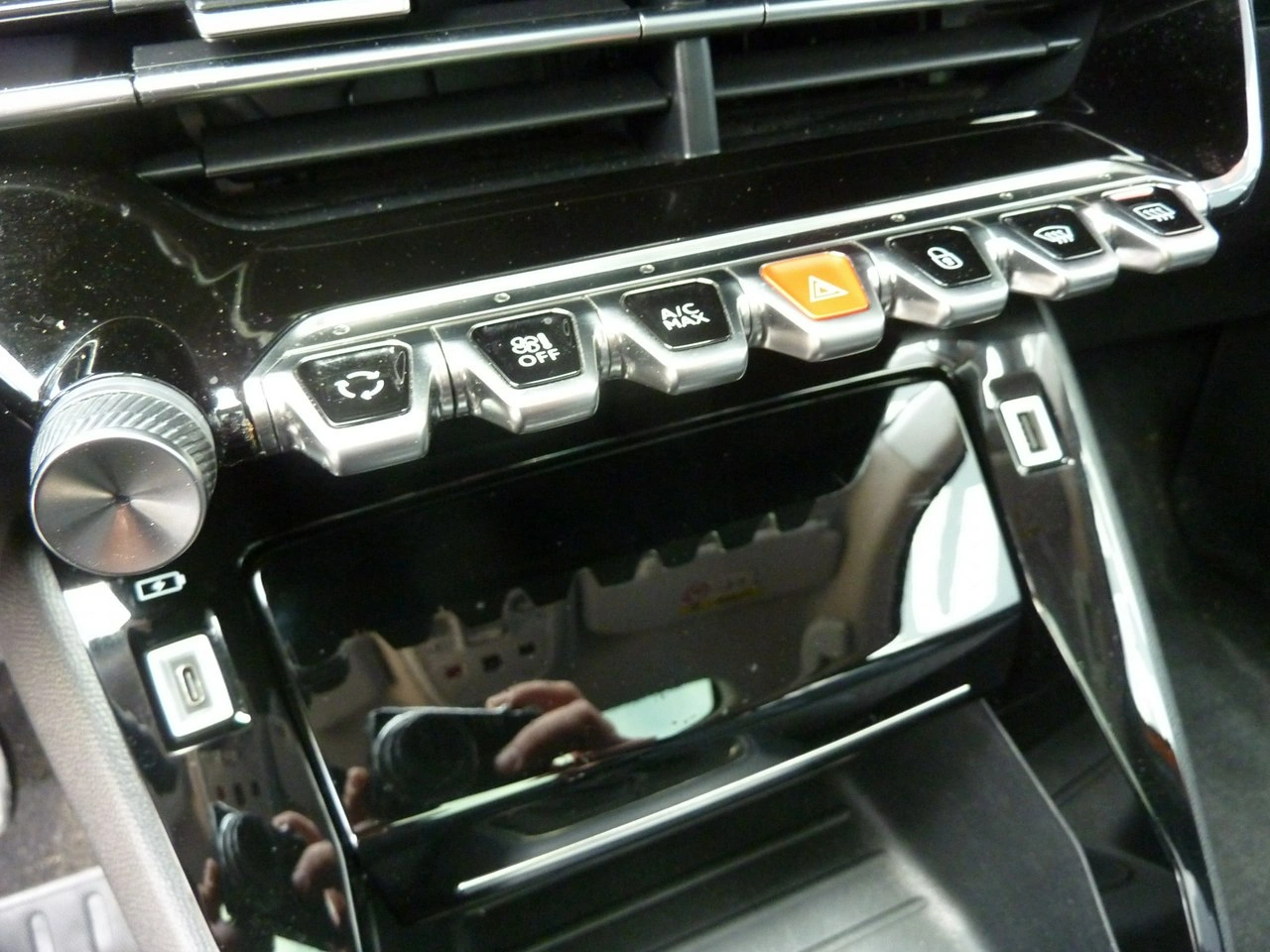 Peugeot 2008 - Zdjęcie 26