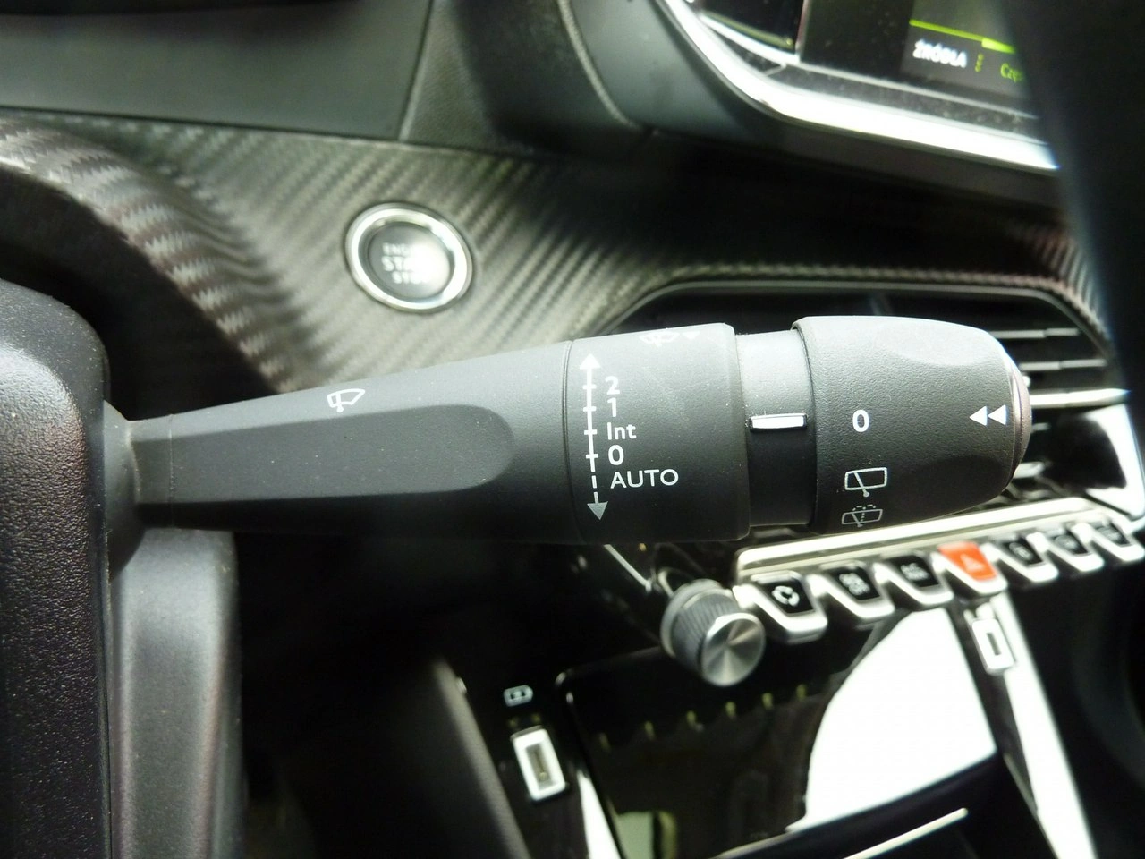 Peugeot 2008 - Zdjęcie 32