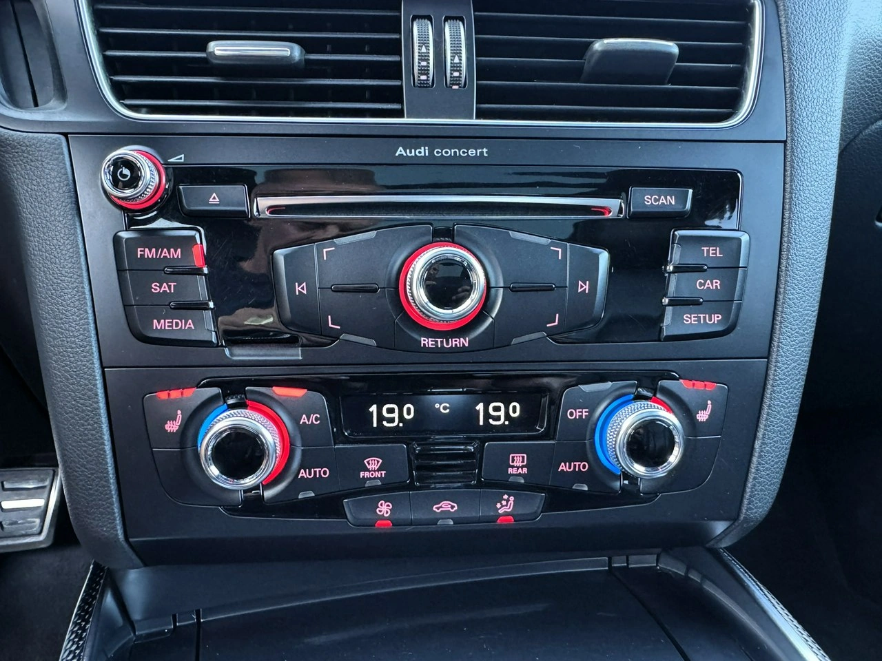 Audi SQ5 - Zdjęcie 22