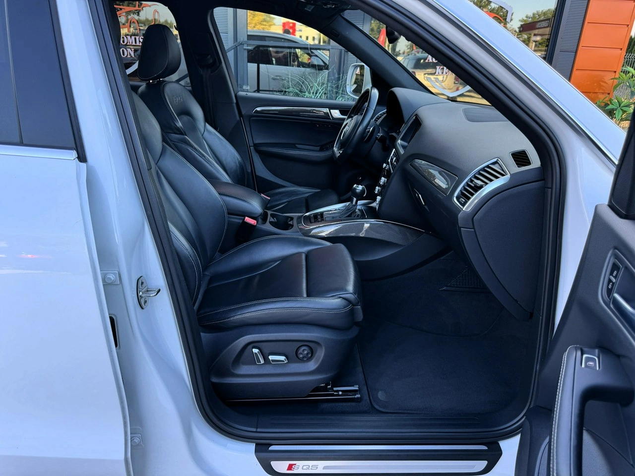 Audi SQ5 - Zdjęcie 25