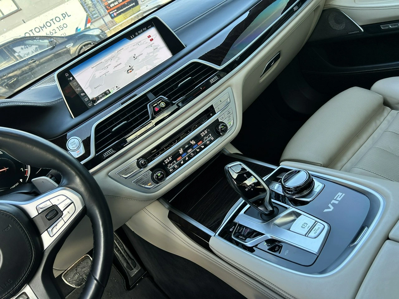 BMW M760 - Zdjęcie 18