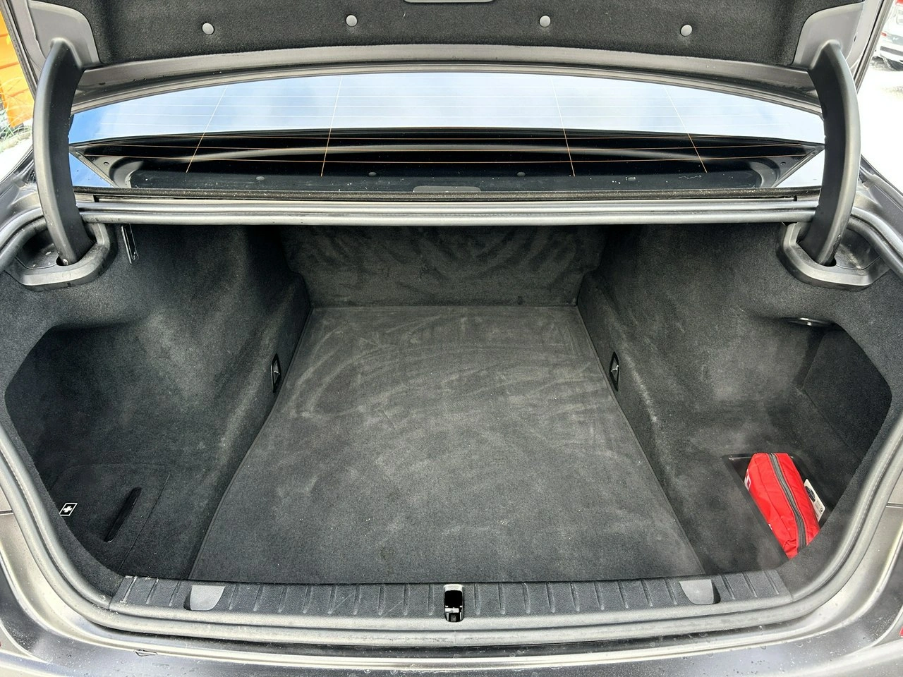 BMW M760 - Zdjęcie 43