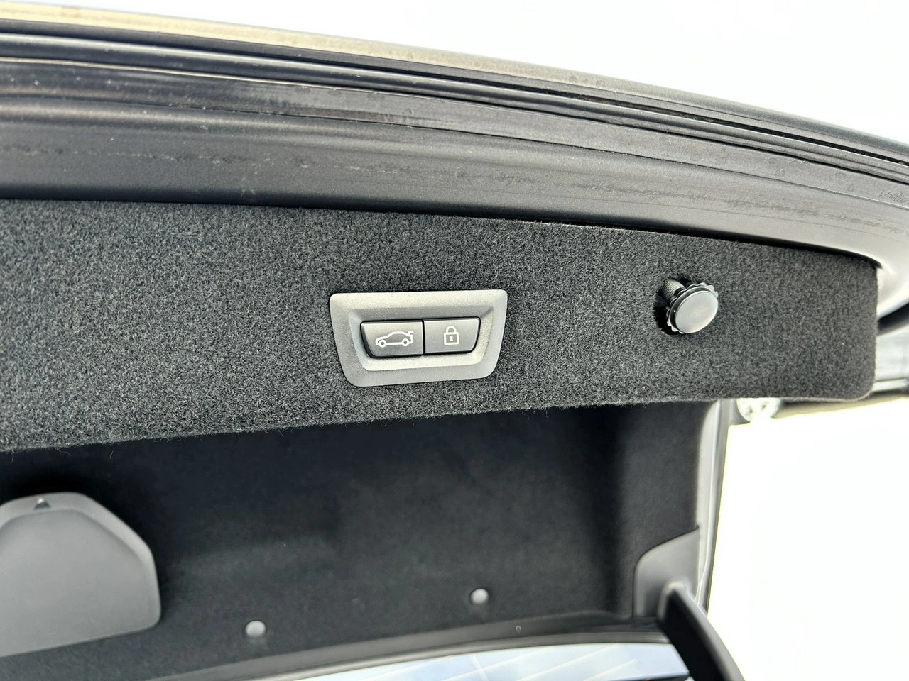 BMW M760 - Zdjęcie 44