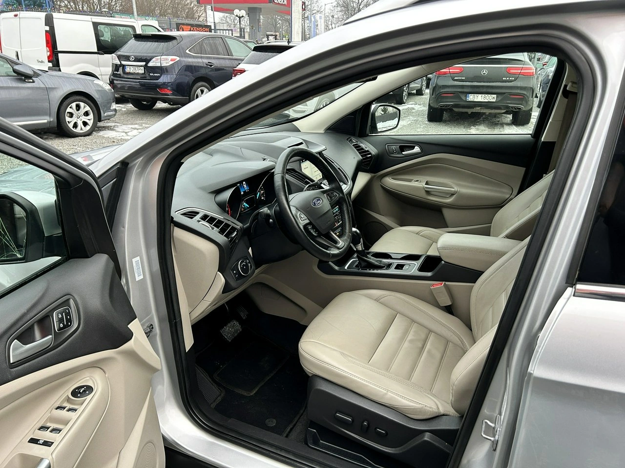 Ford Escape - Zdjęcie 7