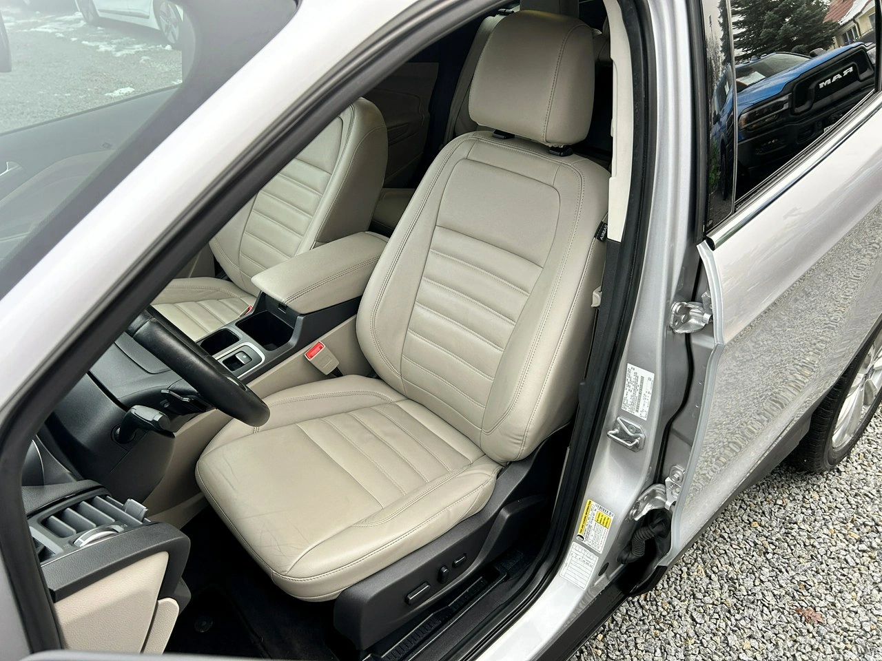 Ford Escape - Zdjęcie 9