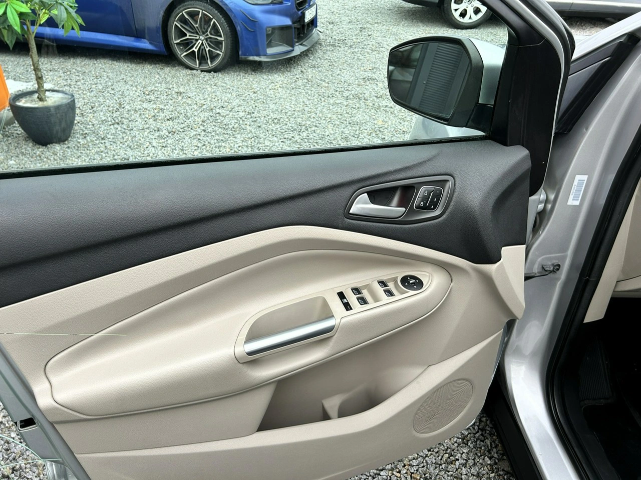 Ford Escape - Zdjęcie 10