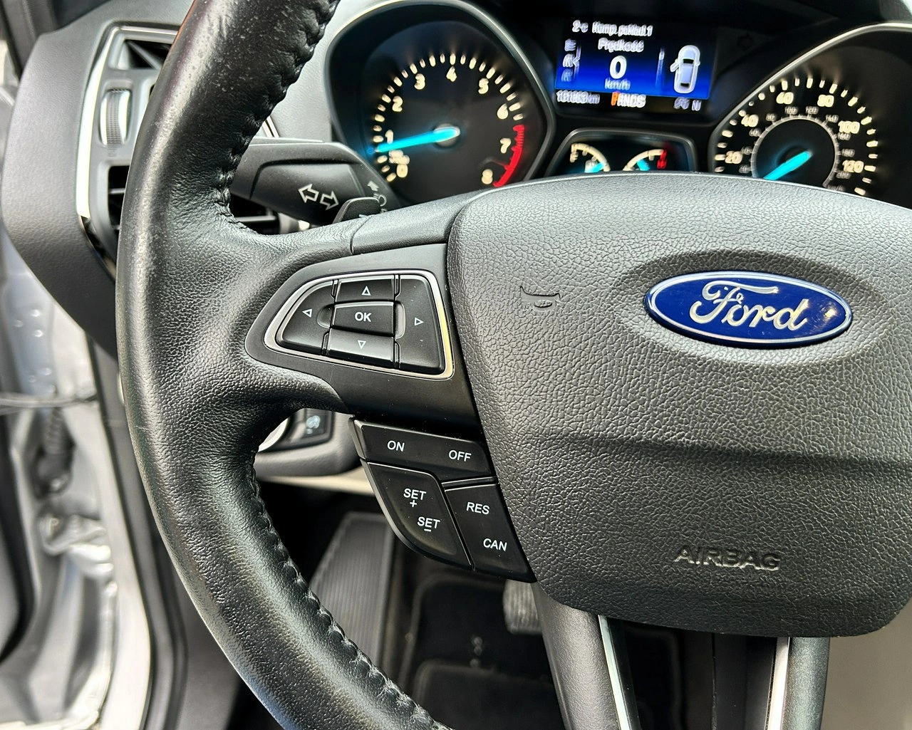 Ford Escape - Zdjęcie 14