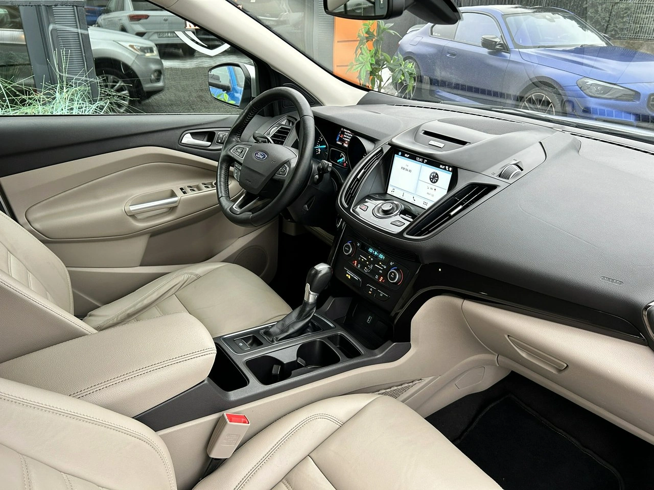 Ford Escape - Zdjęcie 27