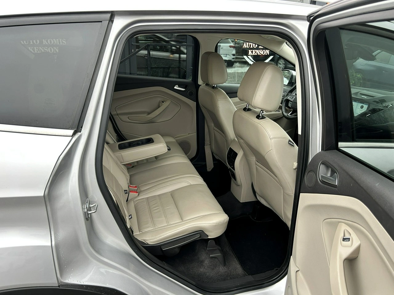 Ford Escape - Zdjęcie 29