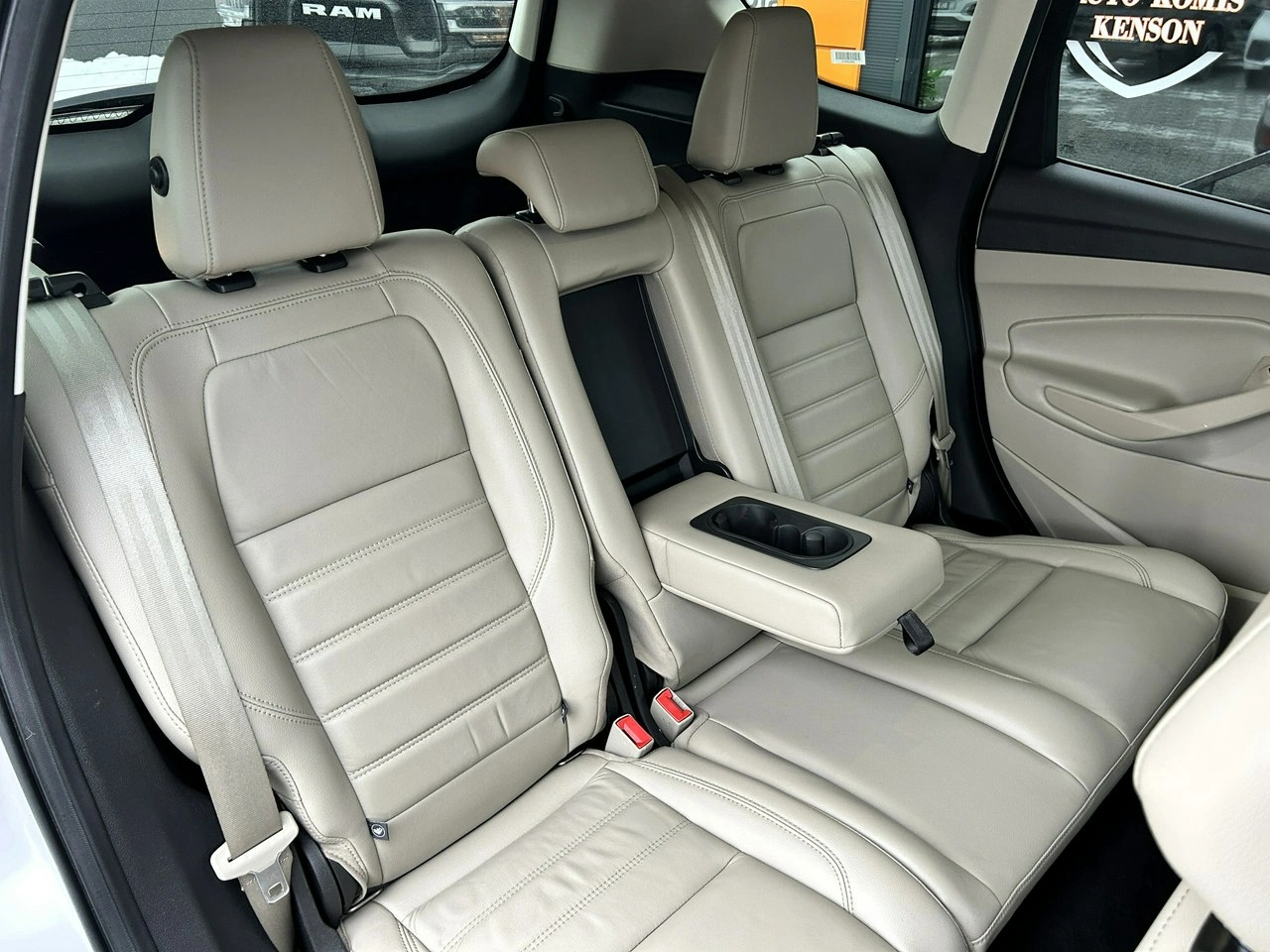 Ford Escape - Zdjęcie 30