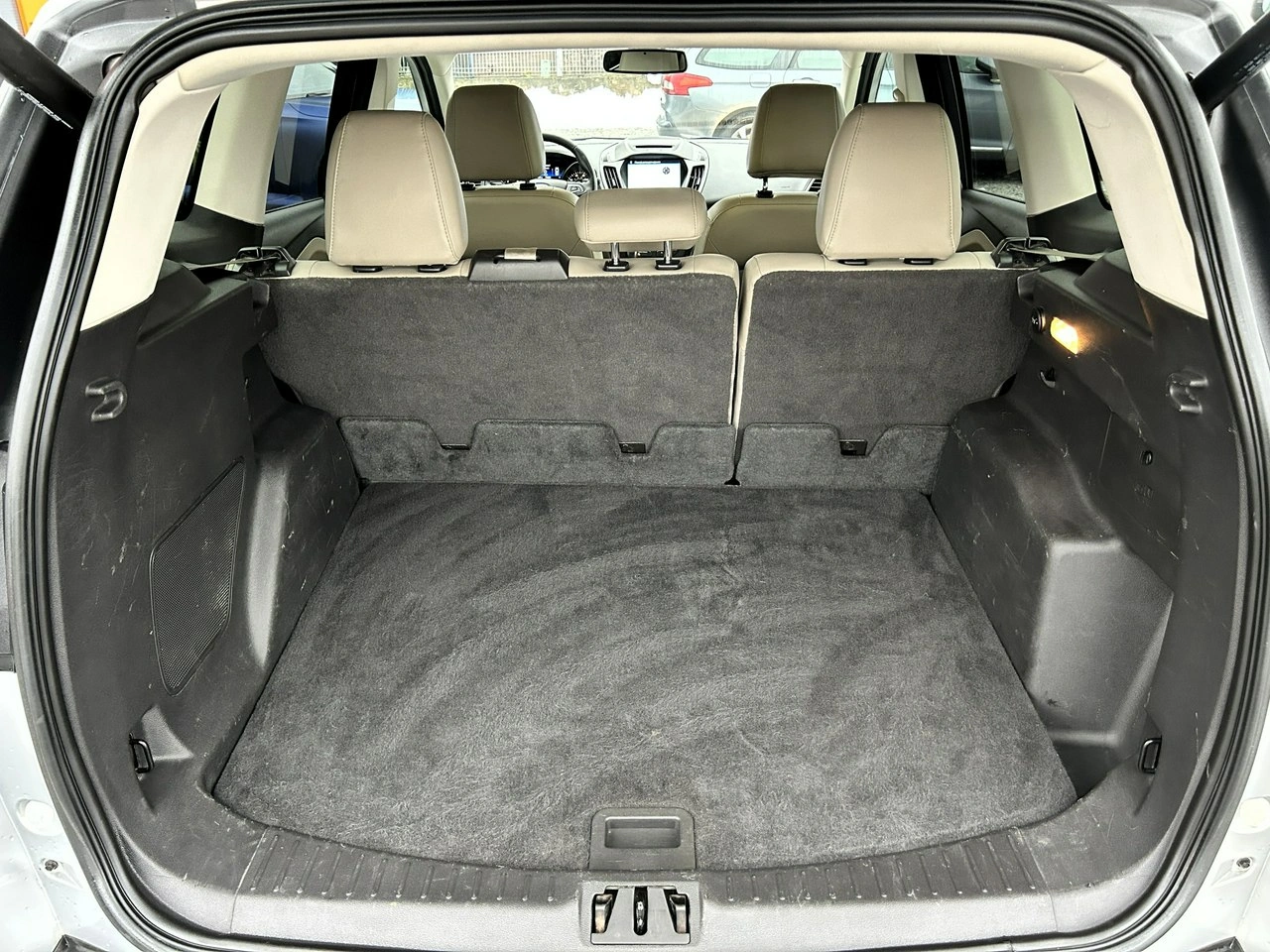 Ford Escape - Zdjęcie 34