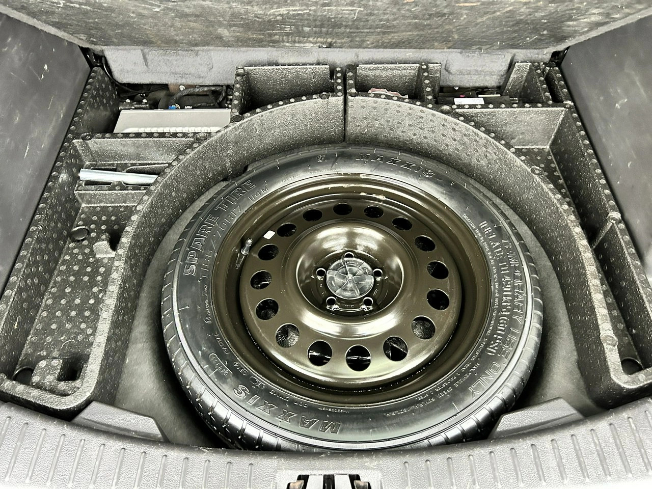 Ford Escape - Zdjęcie 35