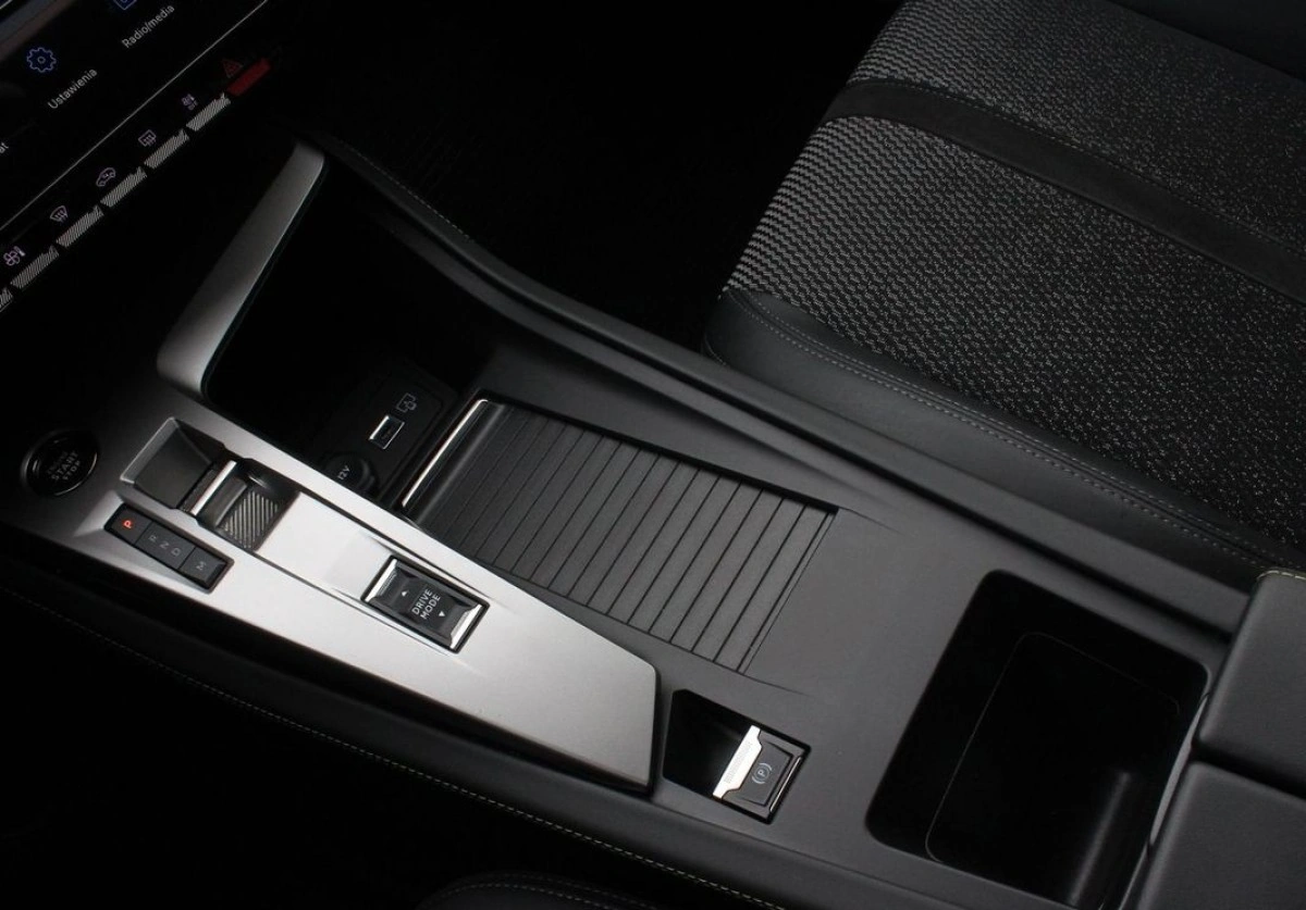 Peugeot 308 - Zdjęcie 13