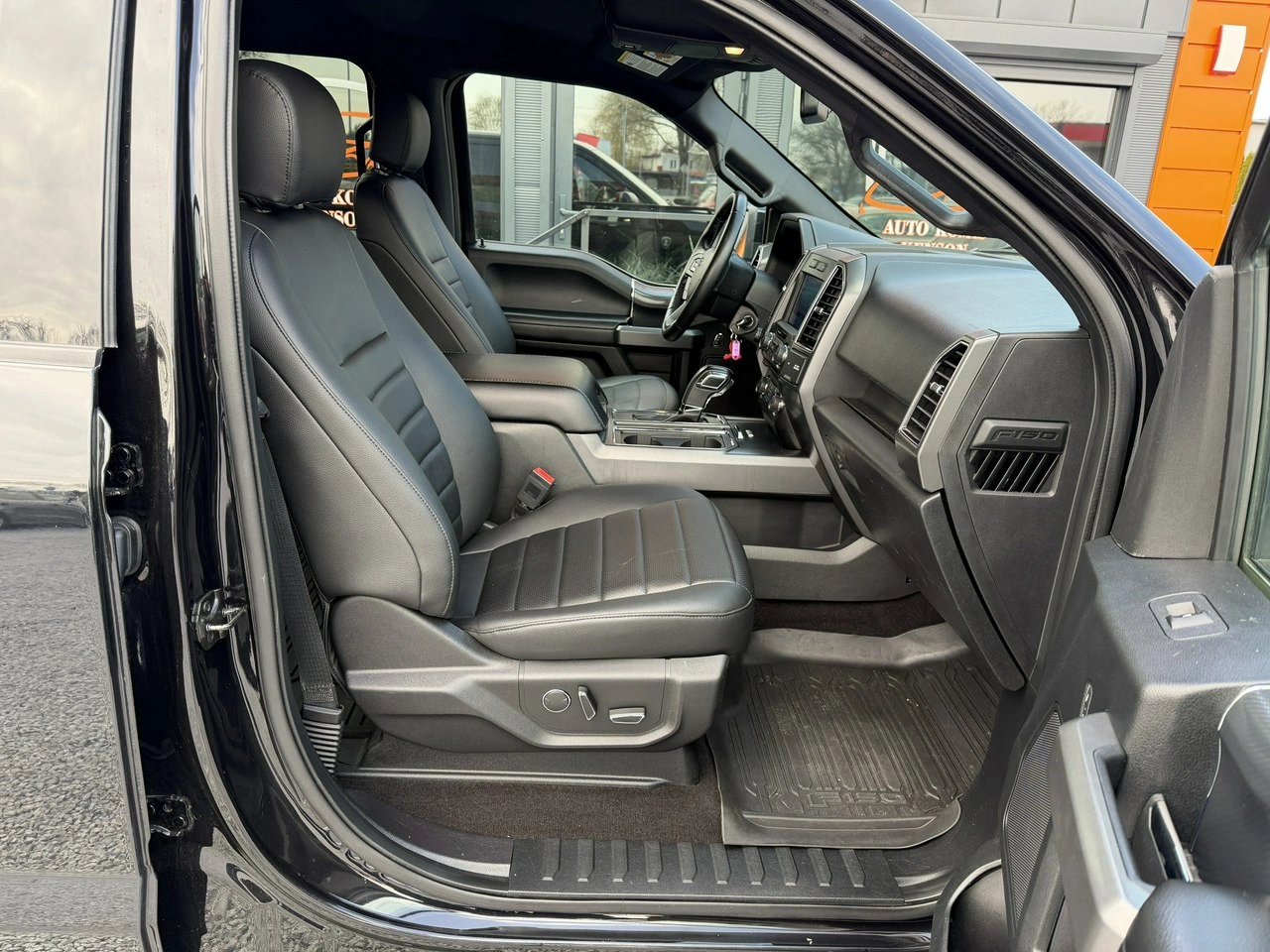 Ford F150 - Zdjęcie 24