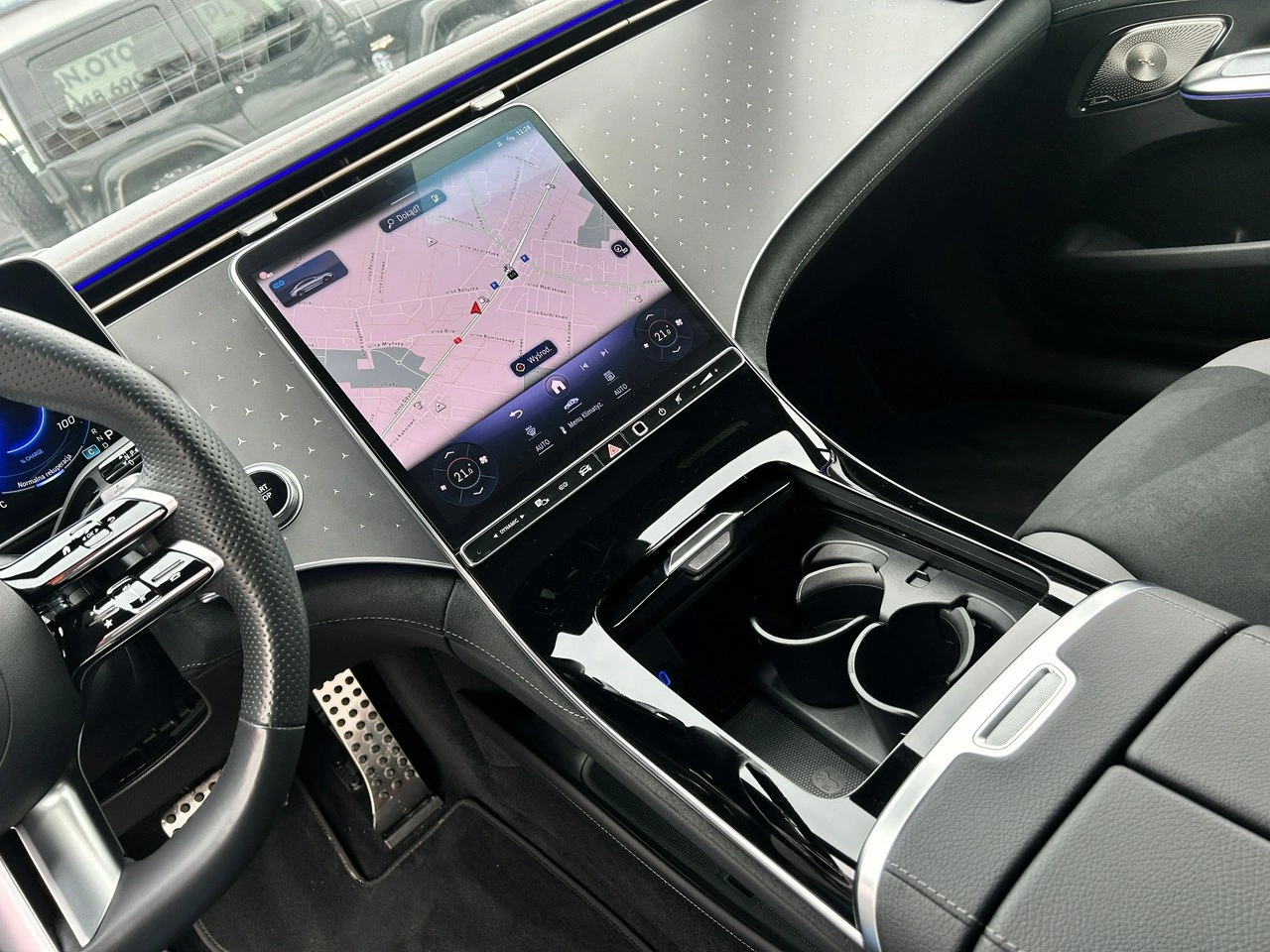Mercedes EQE - Zdjęcie 17