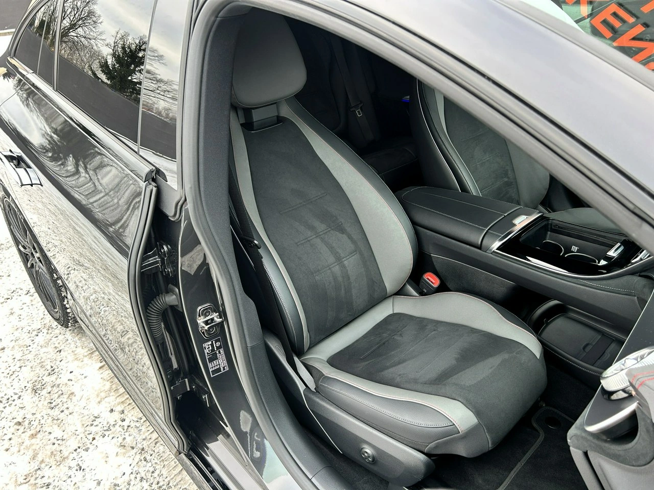 Mercedes EQE - Zdjęcie 24