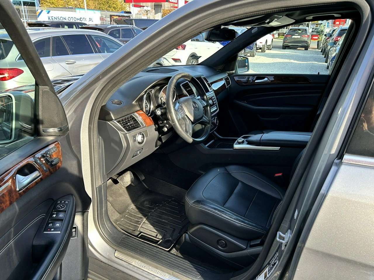 Mercedes ML 350 - Zdjęcie 7