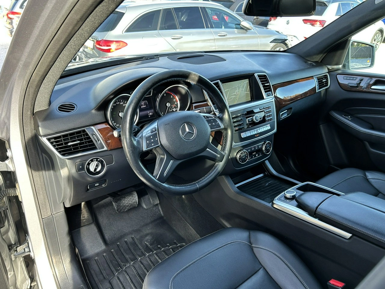 Mercedes ML 350 - Zdjęcie 8