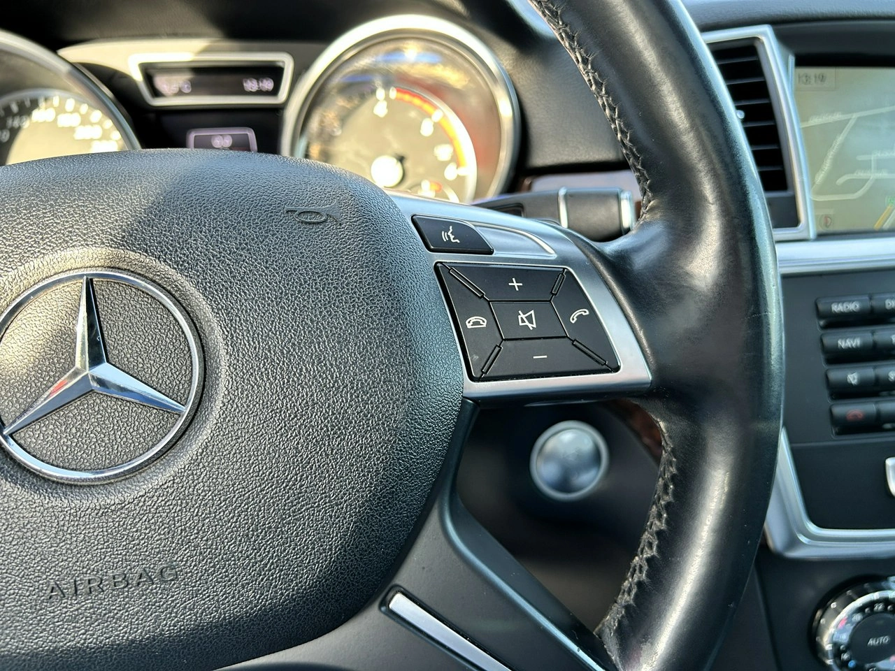 Mercedes ML 350 - Zdjęcie 15